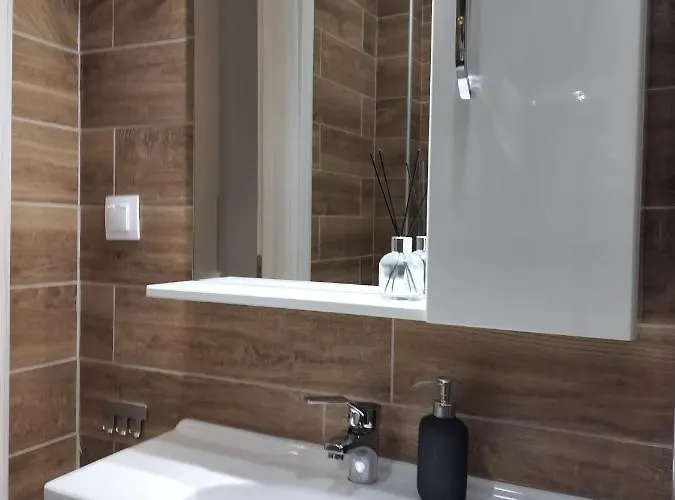 Panoramic View - Lux 1 Bdr Penthouse With Stunning View - 300m From Metro 아파트 *