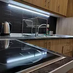 Panoramic View - Lux 1 Bdr Penthouse With Stunning View - 300m From Metro アパート