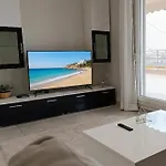 アパート Panoramic View - Lux 1 Bdr Penthouse With Stunning View - 300m From Metro *