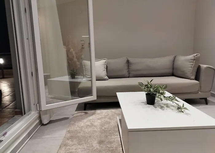 Panoramic View - Lux 1 Bdr Penthouse With Stunning View - 300m From Metro Selanik